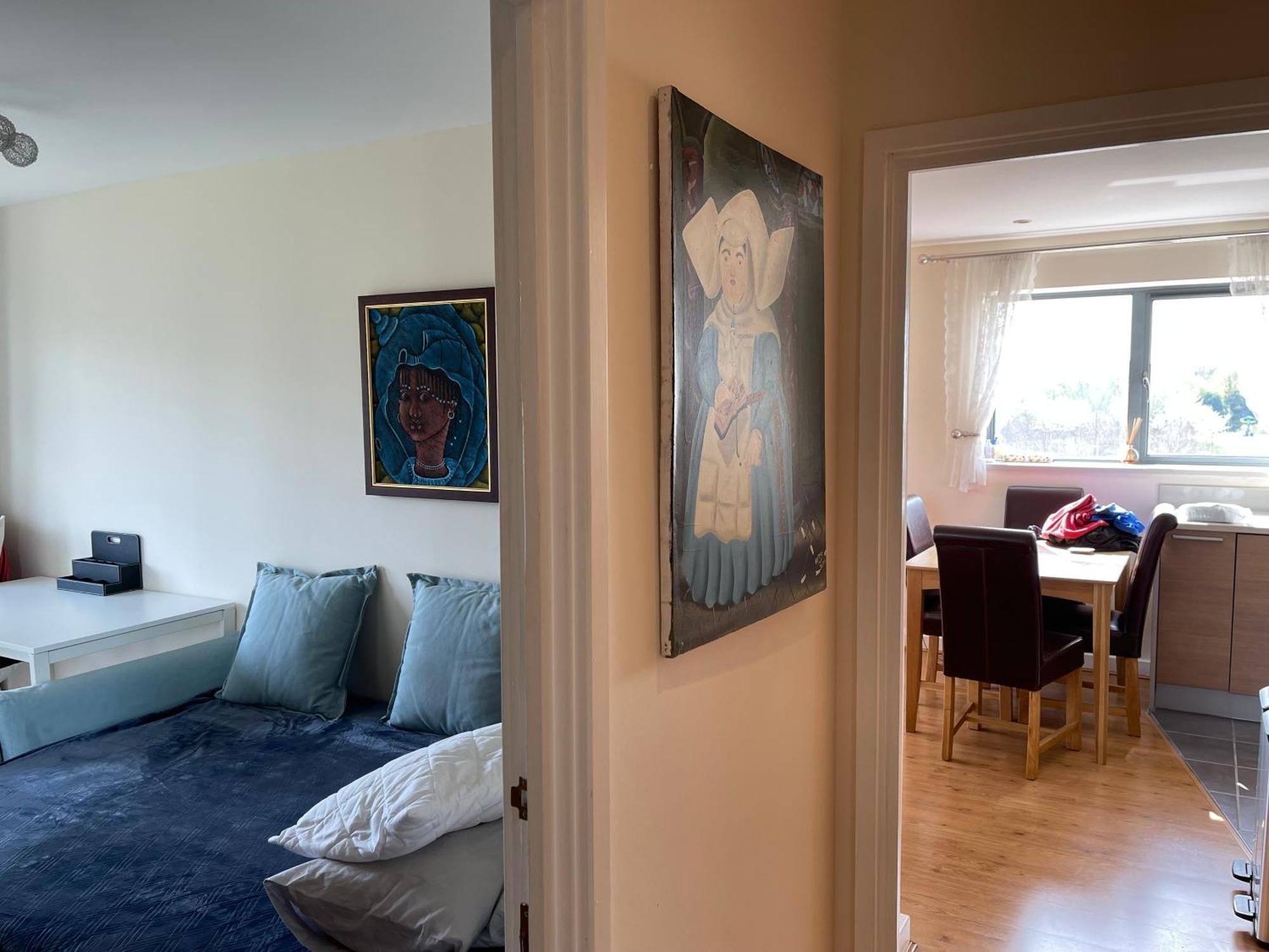 Luxury 2 Bedroom Apartment- Lake View - Free Parking - Wembley Stadium 5Km ロンドン エクステリア 写真